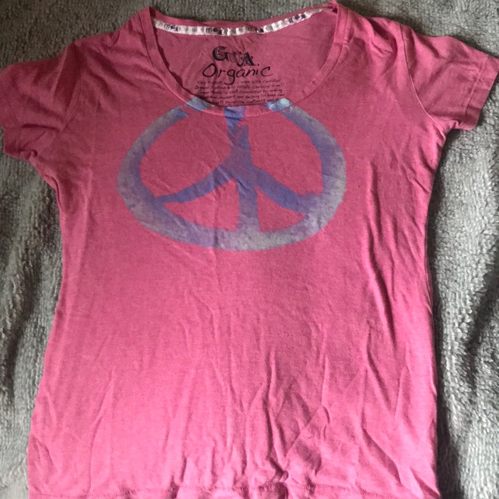 Pink tee with peace sign